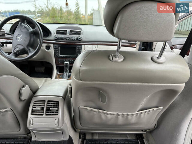 Черный Мерседес Е-Класс, объемом двигателя 3.22 л и пробегом 401 тыс. км за 6600 $, фото 36 на Automoto.ua