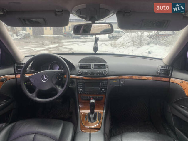 Черный Мерседес Е-Класс, объемом двигателя 2.2 л и пробегом 527 тыс. км за 4999 $, фото 9 на Automoto.ua