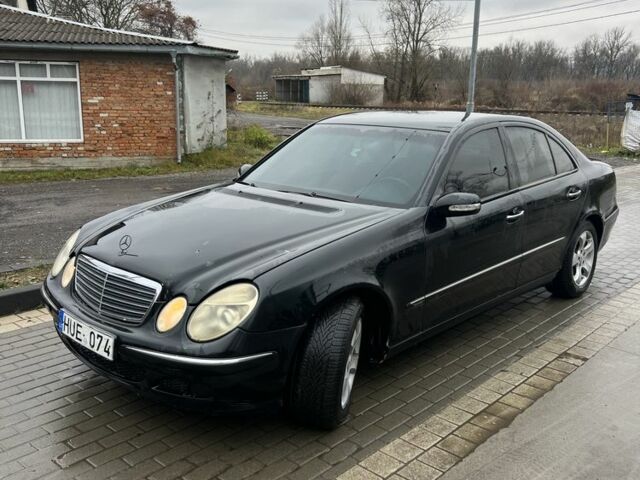 Черный Мерседес Е-Класс, объемом двигателя 2.2 л и пробегом 298 тыс. км за 2650 $, фото 2 на Automoto.ua