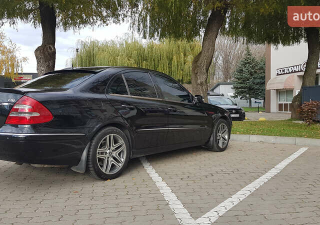 Черный Мерседес Е-Класс, объемом двигателя 2.7 л и пробегом 320 тыс. км за 8500 $, фото 16 на Automoto.ua