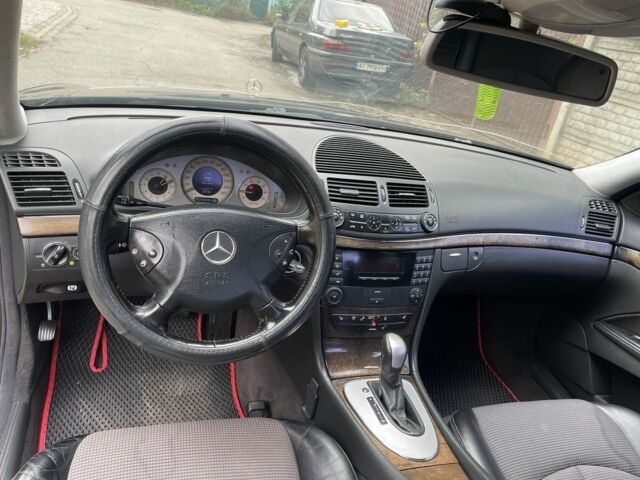 Чорний Мерседес Е-Клас, об'ємом двигуна 1.8 л та пробігом 300 тис. км за 4999 $, фото 5 на Automoto.ua