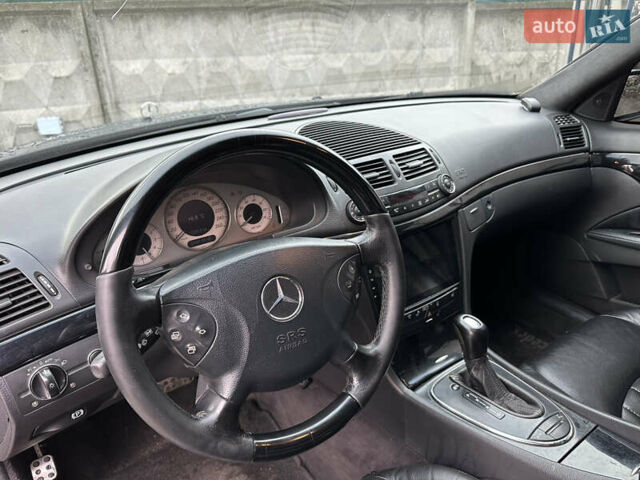 Чорний Мерседес Е-Клас, об'ємом двигуна 5 л та пробігом 250 тис. км за 8000 $, фото 17 на Automoto.ua