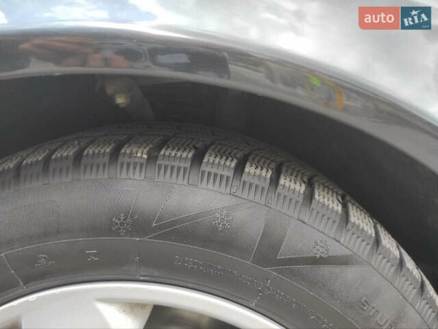 Черный Мерседес Е-Класс, объемом двигателя 2.7 л и пробегом 330 тыс. км за 7200 $, фото 8 на Automoto.ua