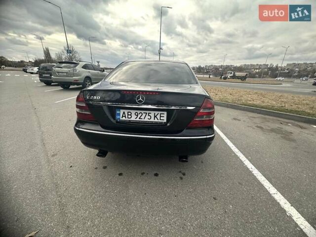 Черный Мерседес Е-Класс, объемом двигателя 3.2 л и пробегом 483 тыс. км за 5500 $, фото 16 на Automoto.ua