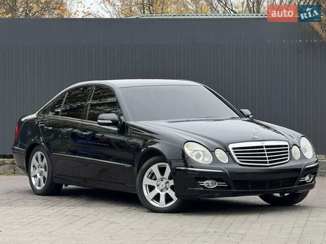 Черный Мерседес Е-Класс, объемом двигателя 1.8 л и пробегом 220 тыс. км за 6750 $, фото 1 на Automoto.ua