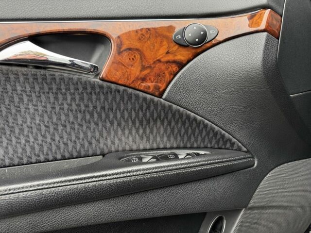 Черный Мерседес Е-Класс, объемом двигателя 1.8 л и пробегом 220 тыс. км за 6750 $, фото 7 на Automoto.ua