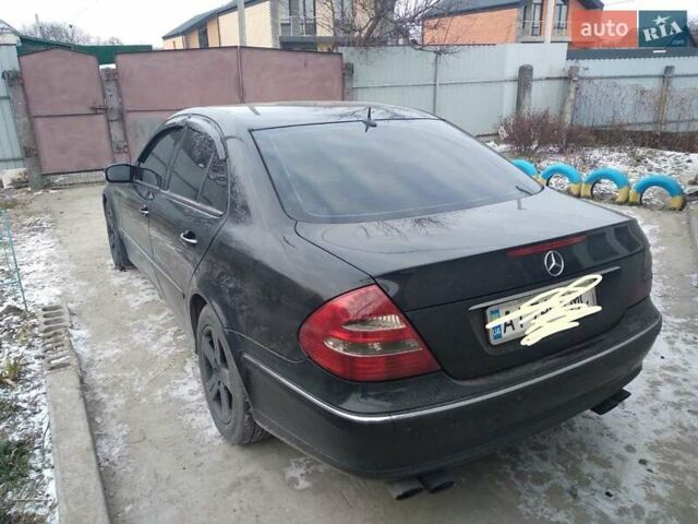 Черный Мерседес Е-Класс, объемом двигателя 1.8 л и пробегом 315 тыс. км за 4900 $, фото 2 на Automoto.ua