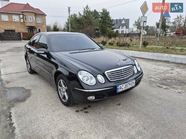 Чорний Мерседес Е-Клас, об'ємом двигуна 2.7 л та пробігом 203 тис. км за 10300 $, фото 1 на Automoto.ua