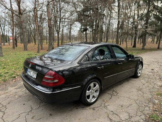 Черный Мерседес Е-Класс, объемом двигателя 3.2 л и пробегом 340 тыс. км за 2850 $, фото 5 на Automoto.ua