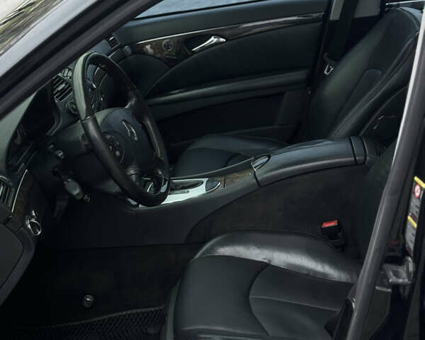 Чорний Мерседес Е-Клас, об'ємом двигуна 2.7 л та пробігом 265 тис. км за 5300 $, фото 11 на Automoto.ua