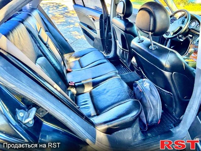 Мерседес Е-Класс 2003 в Арцизе на Automoto.ua Черный Мерседес Е-Класс, объемом двигателя 2.7 л и пробегом 250 тыс. км за 6600 $, фото 10 на Automoto.ua