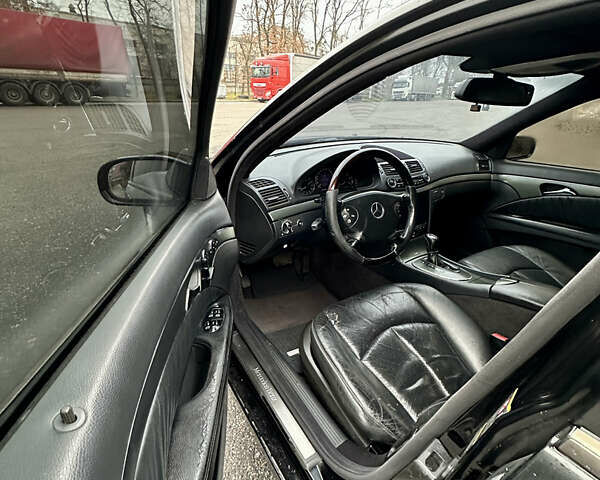 Черный Мерседес Е-Класс, объемом двигателя 3.2 л и пробегом 460 тыс. км за 7900 $, фото 30 на Automoto.ua