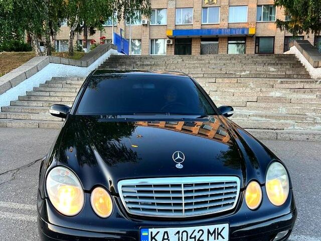 Черный Мерседес Е-Класс, объемом двигателя 2.1 л и пробегом 0 тыс. км за 6800 $, фото 9 на Automoto.ua