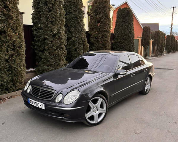 Черный Мерседес Е-Класс, объемом двигателя 2.6 л и пробегом 346 тыс. км за 6400 $, фото 1 на Automoto.ua