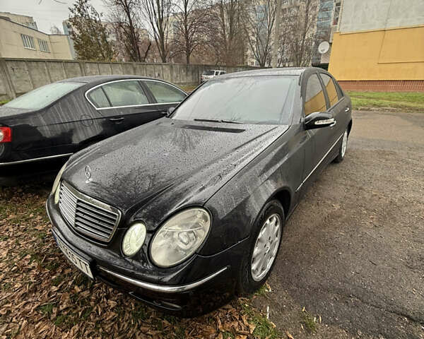 Чорний Мерседес Е-Клас, об'ємом двигуна 1.8 л та пробігом 290 тис. км за 4650 $, фото 7 на Automoto.ua