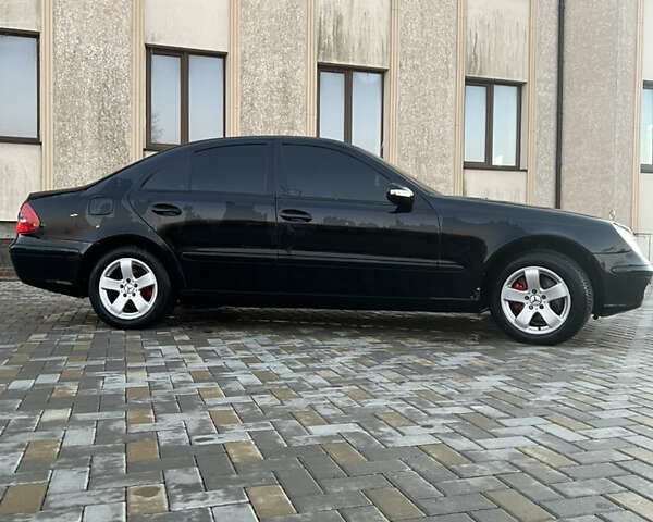Чорний Мерседес Е-Клас, об'ємом двигуна 1.8 л та пробігом 440 тис. км за 5300 $, фото 1 на Automoto.ua
