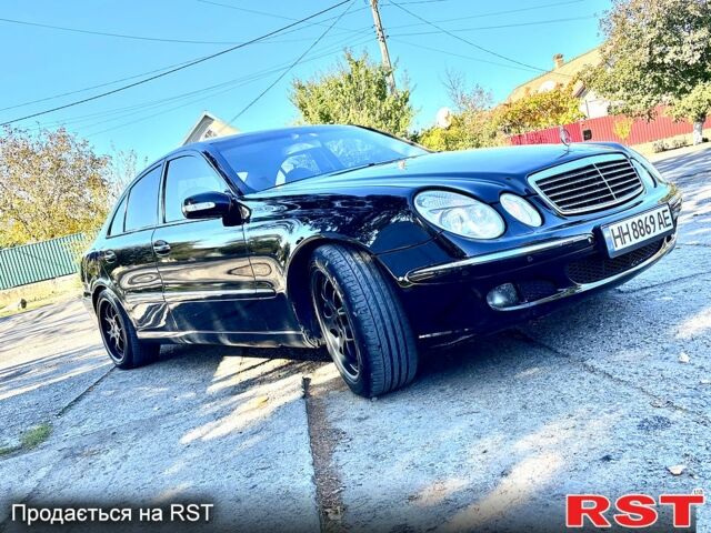 Мерседес Е-Класс 2003 в Арцизе на Automoto.ua Черный Мерседес Е-Класс, объемом двигателя 2.7 л и пробегом 250 тыс. км за 6600 $, фото 2 на Automoto.ua