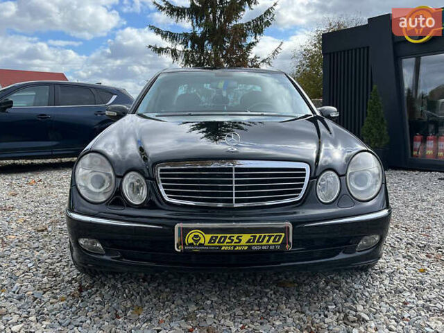 Черный Мерседес Е-Класс, объемом двигателя 1.8 л и пробегом 330 тыс. км за 9000 $, фото 1 на Automoto.ua