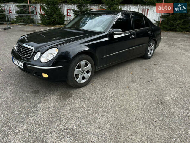 Черный Мерседес Е-Класс, объемом двигателя 2.7 л и пробегом 290 тыс. км за 7000 $, фото 1 на Automoto.ua