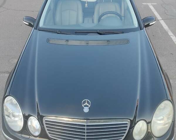 Черный Мерседес Е-Класс, объемом двигателя 2.69 л и пробегом 400 тыс. км за 7700 $, фото 8 на Automoto.ua