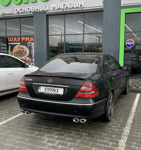 Чорний Мерседес Е-Клас, об'ємом двигуна 4.97 л та пробігом 351 тис. км за 9000 $, фото 8 на Automoto.ua