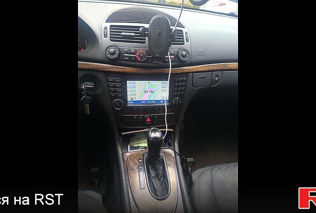 Черный Мерседес Е-Класс, объемом двигателя 1.8 л и пробегом 390 тыс. км за 6750 $, фото 9 на Automoto.ua