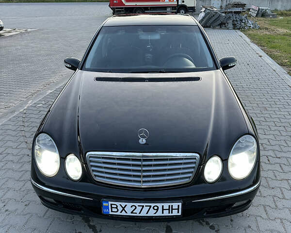Мерседес Е-Класс 2003 в Дунаевцах на Automoto.ua Черный Мерседес Е-Класс, объемом двигателя 1.8 л и пробегом 265 тыс. км за 6400 $, фото 13 на Automoto.ua