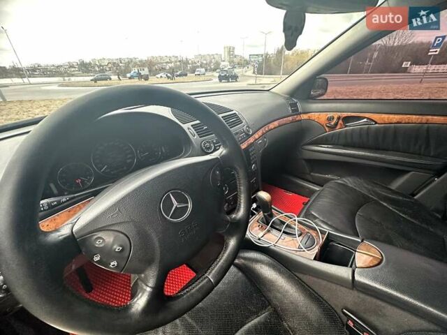 Черный Мерседес Е-Класс, объемом двигателя 3.2 л и пробегом 483 тыс. км за 5500 $, фото 21 на Automoto.ua