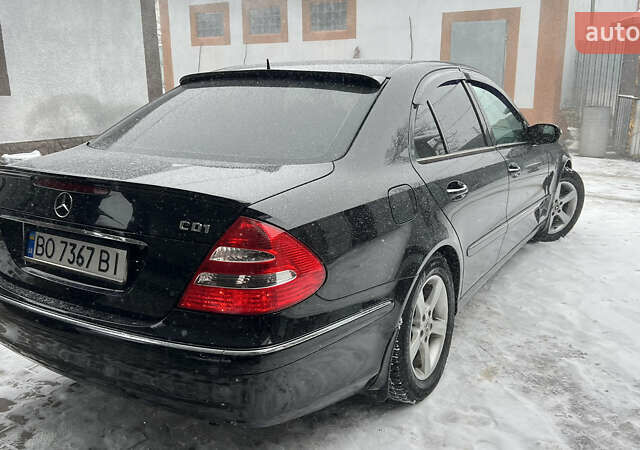 Черный Мерседес Е-Класс, объемом двигателя 2.7 л и пробегом 200 тыс. км за 7750 $, фото 46 на Automoto.ua