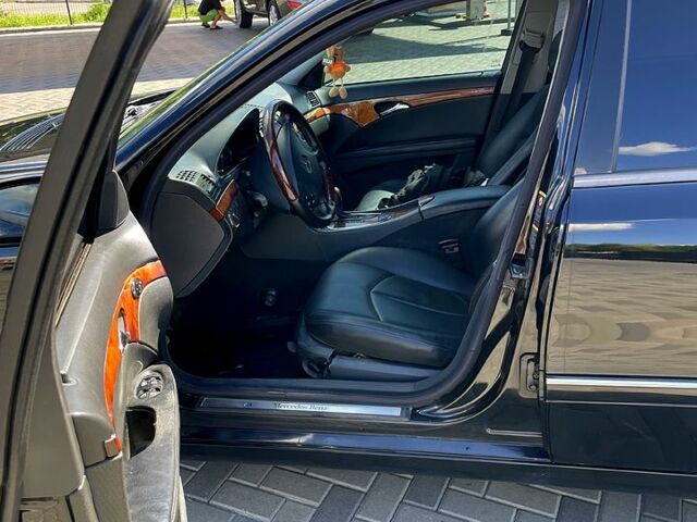 Мерседес Е-Класс 2003 в Полтаве на Automoto.ua Черный Мерседес Е-Класс, объемом двигателя 1.8 л и пробегом 340 тыс. км за 6200 $, фото 8 на Automoto.ua