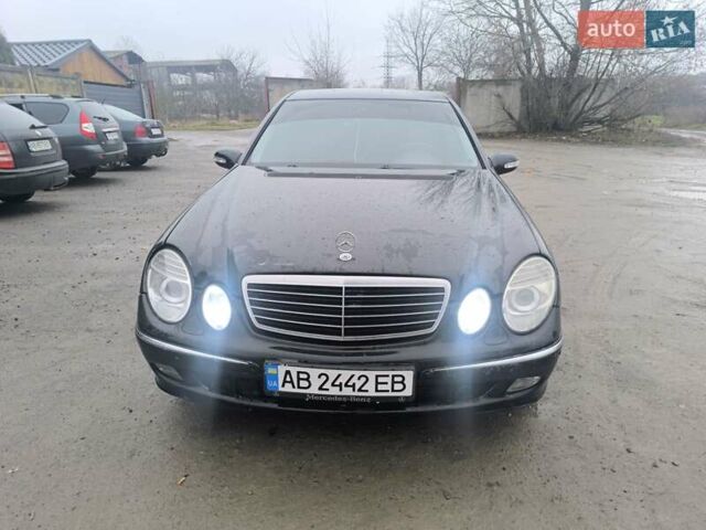 Черный Мерседес Е-Класс, объемом двигателя 1.8 л и пробегом 390 тыс. км за 6500 $, фото 9 на Automoto.ua