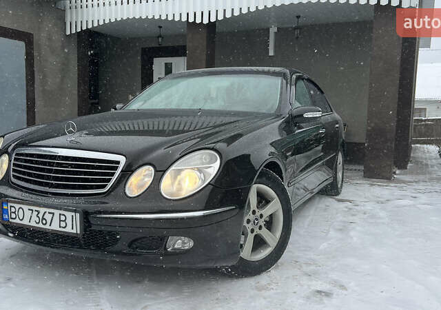 Черный Мерседес Е-Класс, объемом двигателя 2.7 л и пробегом 200 тыс. км за 7750 $, фото 12 на Automoto.ua