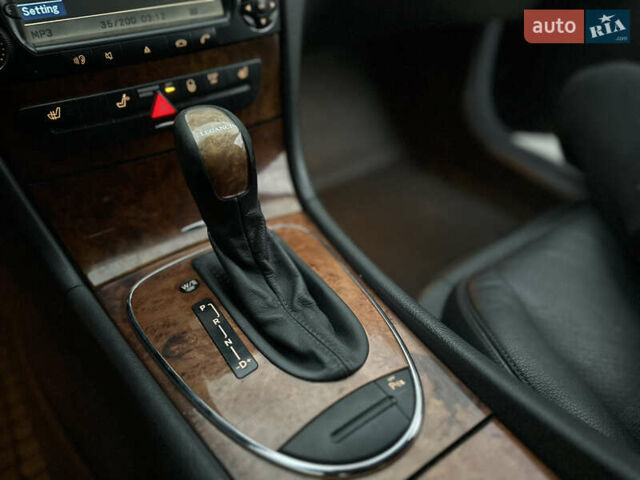 Черный Мерседес Е-Класс, объемом двигателя 3.22 л и пробегом 300 тыс. км за 6600 $, фото 11 на Automoto.ua