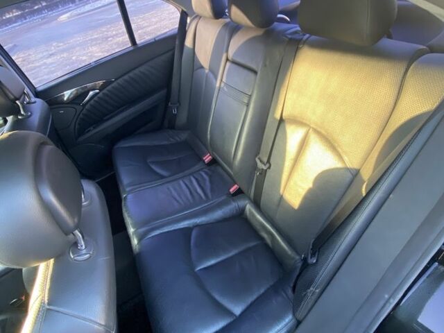 Черный Мерседес Е-Класс, объемом двигателя 2.6 л и пробегом 220 тыс. км за 4800 $, фото 5 на Automoto.ua