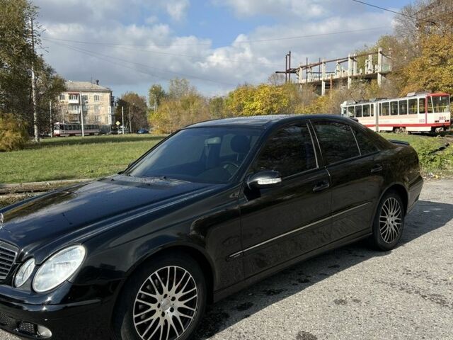 Чорний Мерседес Е-Клас, об'ємом двигуна 2.6 л та пробігом 240 тис. км за 5999 $, фото 2 на Automoto.ua