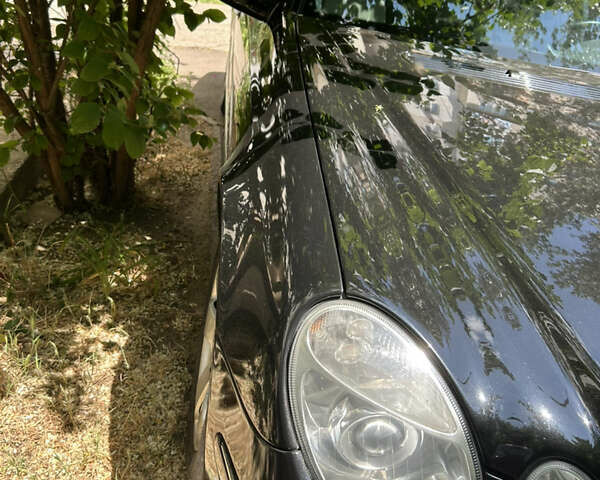 Черный Мерседес Е-Класс, объемом двигателя 2.6 л и пробегом 175 тыс. км за 7950 $, фото 4 на Automoto.ua