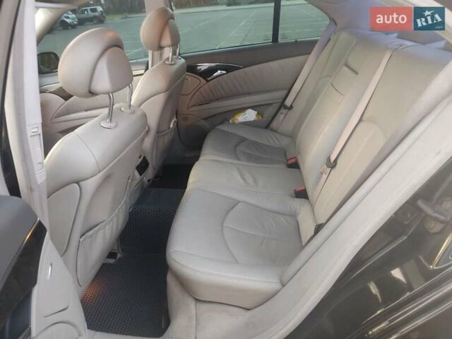 Черный Мерседес Е-Класс, объемом двигателя 2.69 л и пробегом 400 тыс. км за 7700 $, фото 6 на Automoto.ua