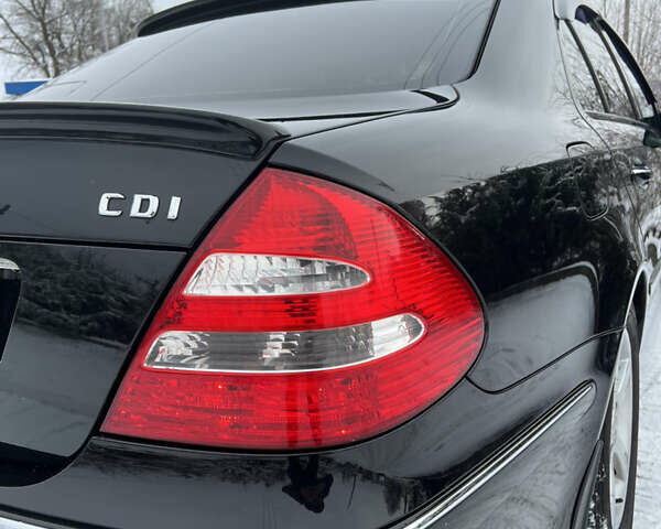 Черный Мерседес Е-Класс, объемом двигателя 2.7 л и пробегом 200 тыс. км за 7750 $, фото 37 на Automoto.ua