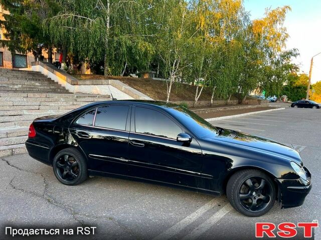 Мерседес Е-Класс 2003 в Первомайск на Automoto.ua Черный Мерседес Е-Класс, объемом двигателя 2.1 л и пробегом 0 тыс. км за 6800 $, фото 7 на Automoto.ua