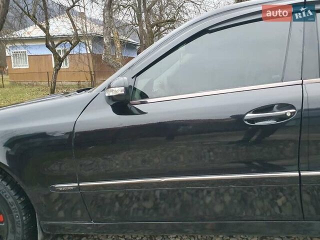 Черный Мерседес Е-Класс, объемом двигателя 2.7 л и пробегом 310 тыс. км за 5500 $, фото 19 на Automoto.ua