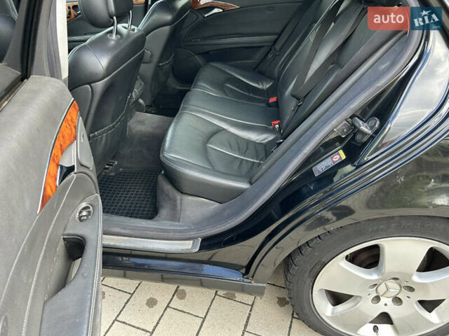 Черный Мерседес Е-Класс, объемом двигателя 3.2 л и пробегом 425 тыс. км за 5299 $, фото 26 на Automoto.ua