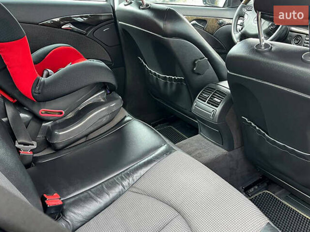 Черный Мерседес Е-Класс, объемом двигателя 1.8 л и пробегом 330 тыс. км за 9000 $, фото 19 на Automoto.ua