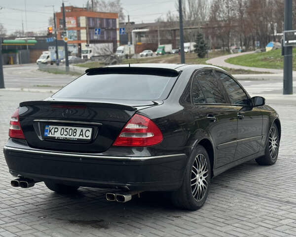 Чорний Мерседес Е-Клас, об'ємом двигуна 2.7 л та пробігом 265 тис. км за 5300 $, фото 3 на Automoto.ua