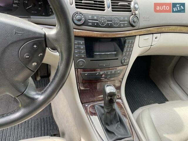 Чорний Мерседес Е-Клас, об'ємом двигуна 2.15 л та пробігом 307 тис. км за 7499 $, фото 12 на Automoto.ua