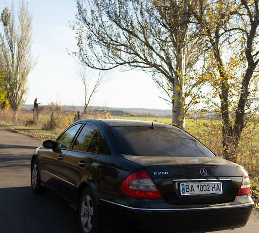 Чорний Мерседес Е-Клас, об'ємом двигуна 1.8 л та пробігом 221 тис. км за 6200 $, фото 4 на Automoto.ua
