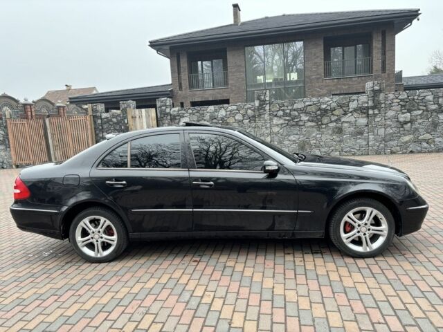 Чорний Мерседес Е-Клас, об'ємом двигуна 2.2 л та пробігом 380 тис. км за 6200 $, фото 7 на Automoto.ua