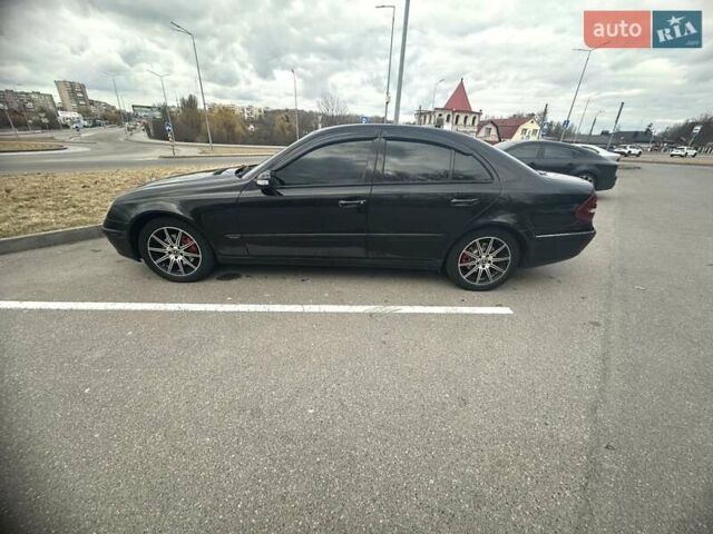 Черный Мерседес Е-Класс, объемом двигателя 3.2 л и пробегом 483 тыс. км за 5500 $, фото 13 на Automoto.ua