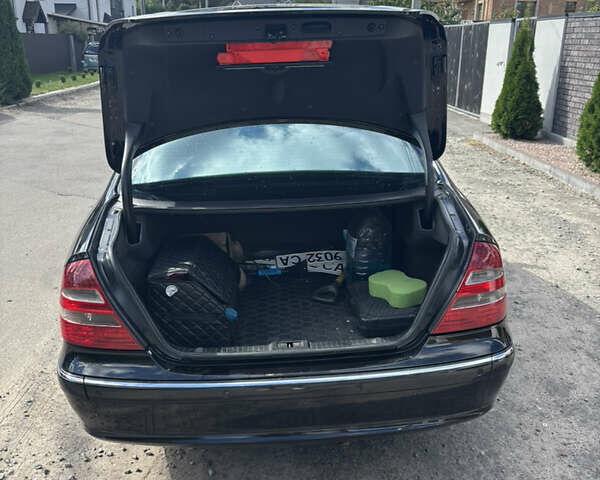 Черный Мерседес Е-Класс, объемом двигателя 1.8 л и пробегом 385 тыс. км за 7200 $, фото 9 на Automoto.ua