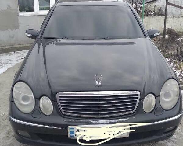Черный Мерседес Е-Класс, объемом двигателя 1.8 л и пробегом 315 тыс. км за 4900 $, фото 9 на Automoto.ua