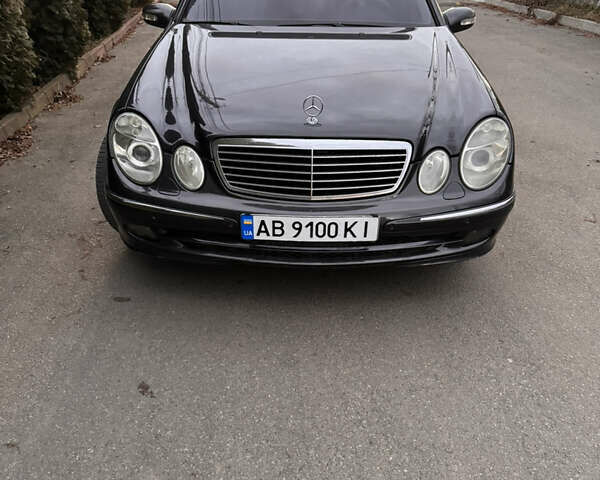 Черный Мерседес Е-Класс, объемом двигателя 2.6 л и пробегом 346 тыс. км за 6400 $, фото 4 на Automoto.ua